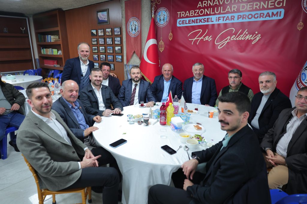 Arnavutköy Trabzonlular Derneği’nden Geleneksel İftar ve Şehitlerimize Dua