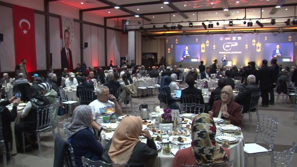 RTÜK’ten Arnavutköy Darülaceze’de Anlamlı İftar
