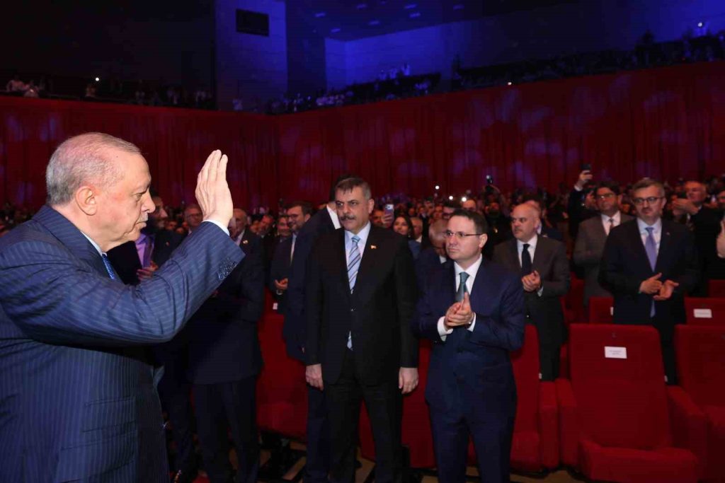 Cumhurbaşkanı Erdoğan: “1 yılda yaptığımız ihracatı artık 1 haftada yapıyoruz”