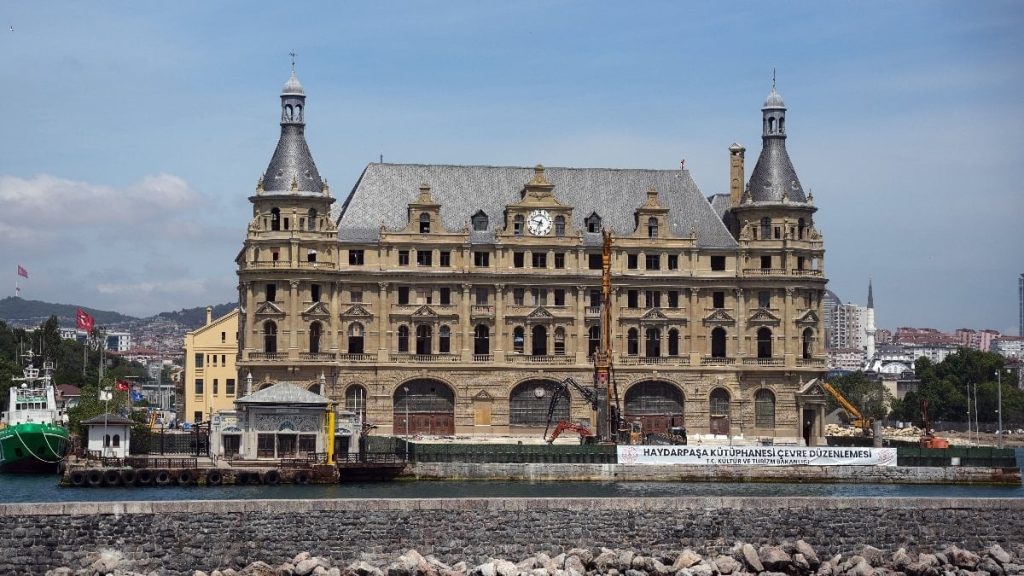 Haydarpaşa Garı yeni yüzüne kavuştu