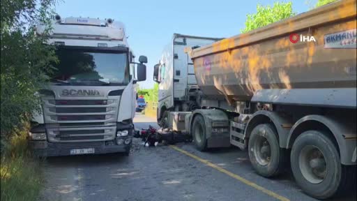 Çatalca’da kamyonların arasında kalan motosiklet sürücüsü ağır yaralandı