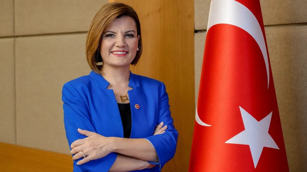 İzmit Belediye Başkanı Fatma Kaplan Hürriyet tutuklandı