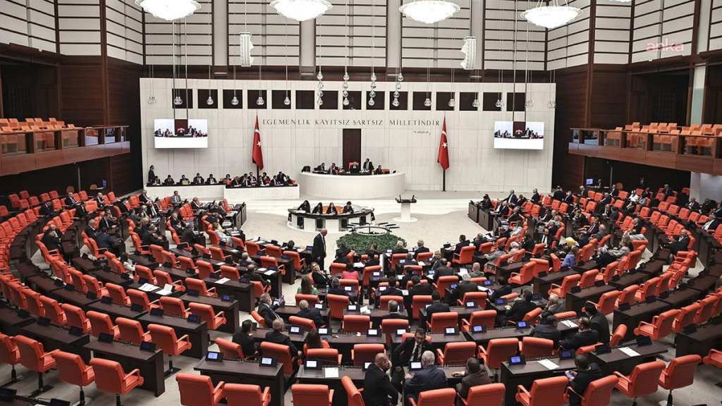 TBMM Genel Kurulu… AK Partili Usta’nın “Dezenformasyonlarla insanlarımızı orman yakmaya teşvik etmeyin” sözleri tartışma yarattı