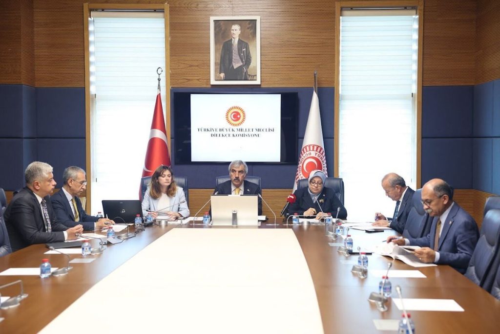 TBMM’de Akran Zorbalığı Raporu Kabul Edildi: Kurumlar Arası Koordinasyon Şart