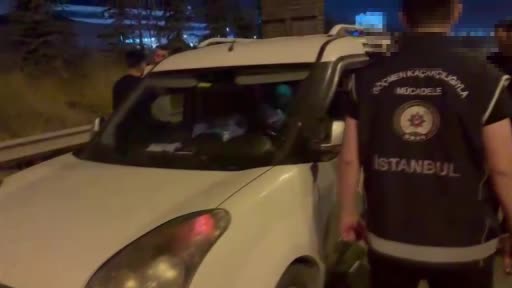 TEM Otoyolu’nda 10 düzensiz göçmen yakalandı: Organizatör tutuklandı