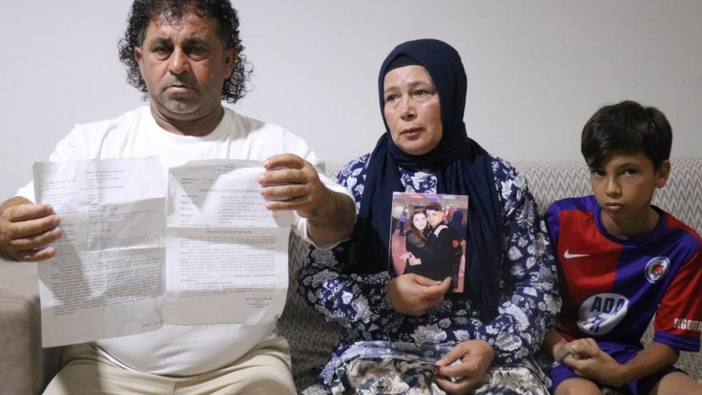 Yeni nişanlanan çift, evden takılarla çıkıp sırra kadem bastı!