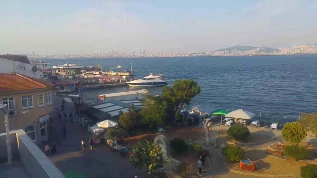Adalar açıklarında son 24 saatte peş peşe 32 sarsıntı meydana geldi