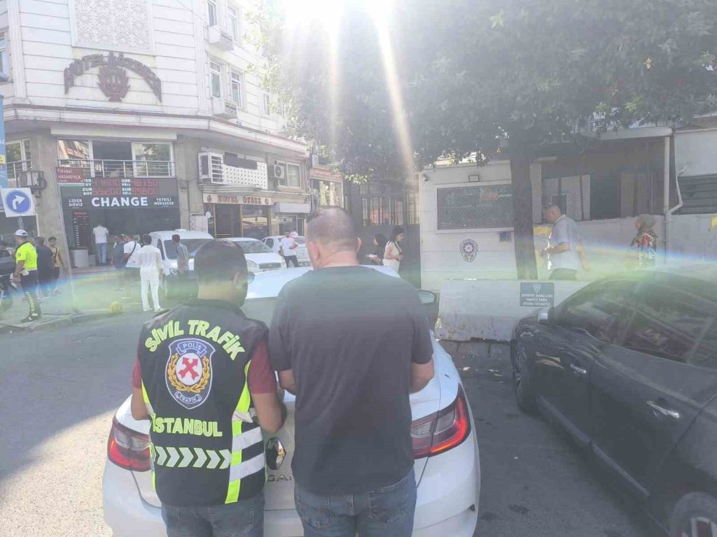 Fatih’te trafikte makas atan sürücüye 96 bin TL ceza