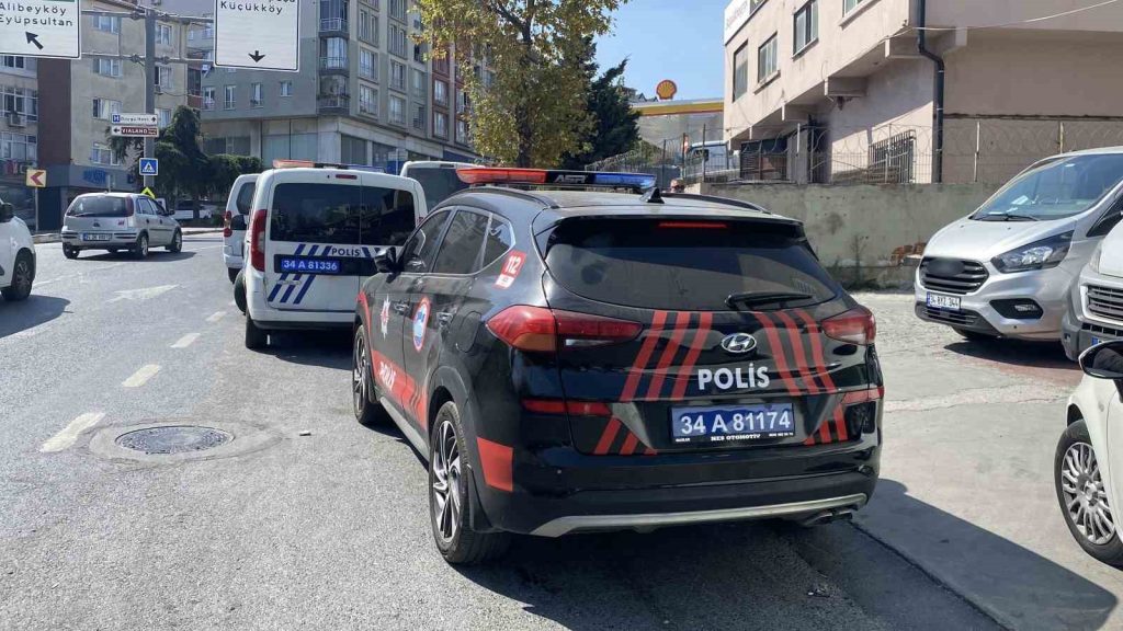 Gaziosmanpaşa’da yük asansörü 4. kattan düştü: 1 ağır yaralı