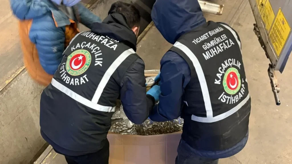 Gümrüklerde 60 bine yakın canlı hayvan ele geçirildi: 46 bini tıbbi sülük çıktı!