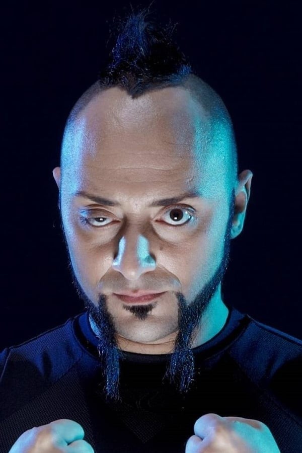 Hayko Cepkin “ELECTRIC” projesiyle Türkiye turnesine çıkacak