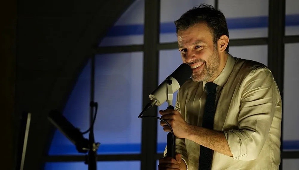 Salih Bademci’den tek kişilik tiyatro performansı: “Sesler”
