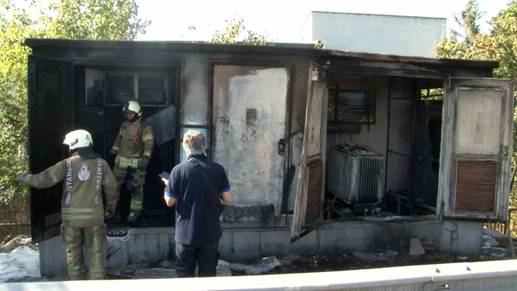 Zeytinburnu’nda trafo alevlere teslim oldu