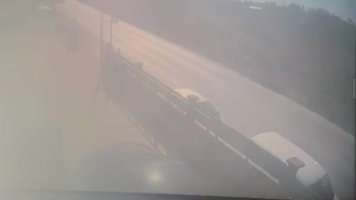 Arnavutköy’de devrilen beton mikseri güvenlik kamerasında