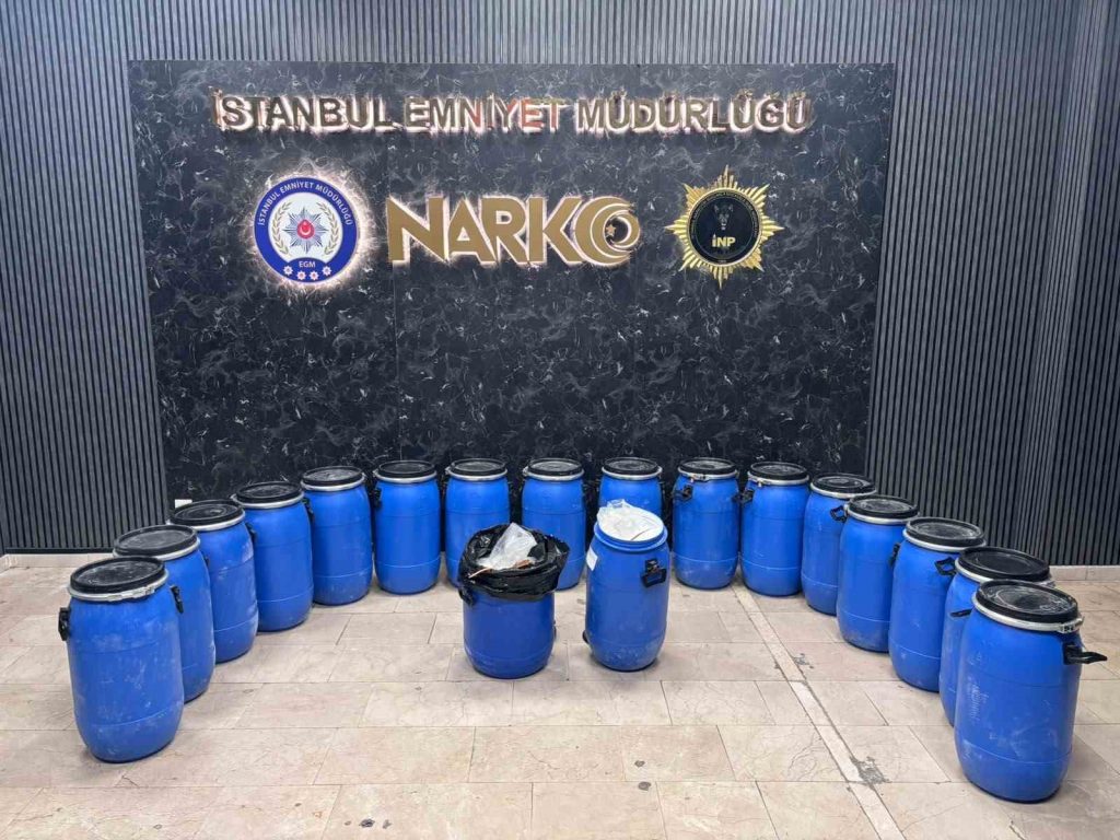 Bayrampaşa’da uyuşturucu operasyonu: 4 gözaltı