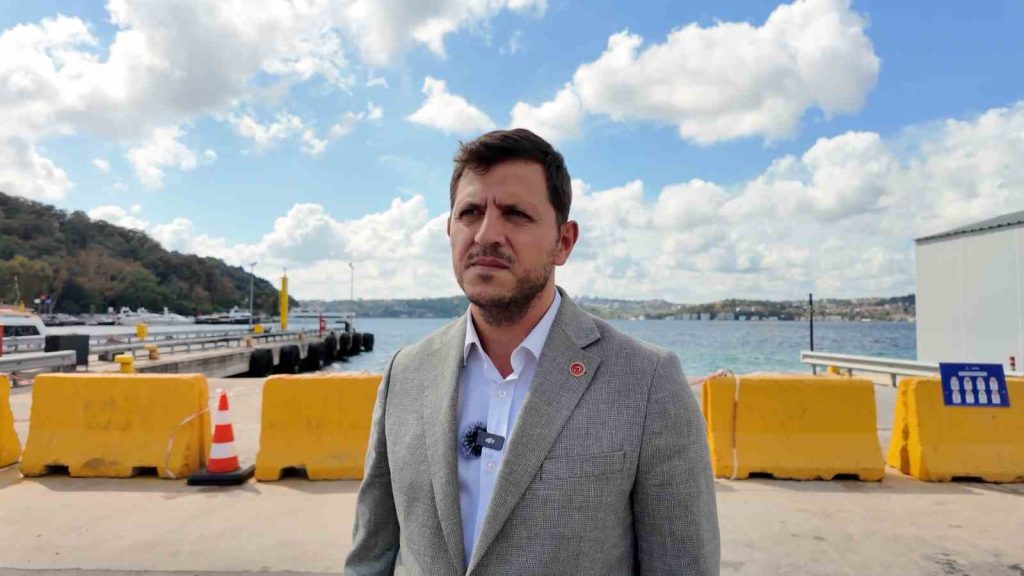 Beykoz’da trafik çilesine karşı ortak çağrı: “Arabalı vapurumuzu geri istiyoruz”