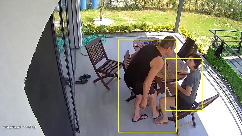 CHP’li Berhan Şimşek birlikte yaşadığı kadına şiddet uygulayınca uzaklaştırma aldı