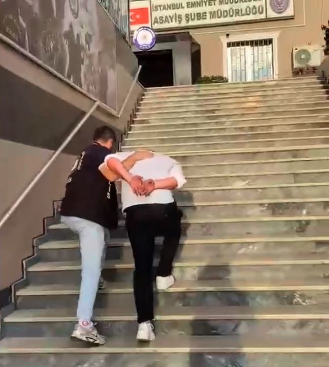 Fatih’te döviz bürosundaki silahlı kavgayla ilgili 9 şüpheli gözaltına alındı
