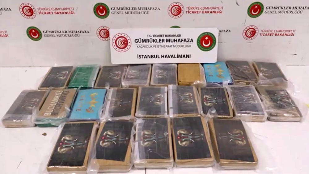 İstanbul Havalimanı’ndan uyuşturucu operasyonu: Şüpheli pilot kıyafeti ile kaçtı