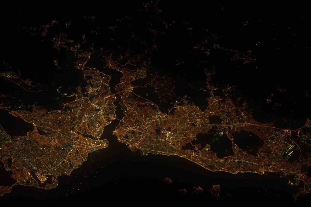 İstanbul’un uzaydan çekilen fotoğrafları paylaşıldı