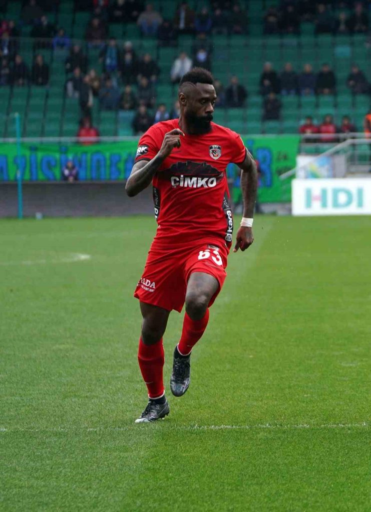 Nicolas N’Koulou’dan, Marsilya’ya Dolmabahçe uyarısı: “İlk 20 dakikası hayati önem taşıyor”