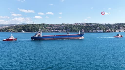 Ukrayna saldırısında hasar gören yük gemisi İstanbul Boğazı’ndan geçti