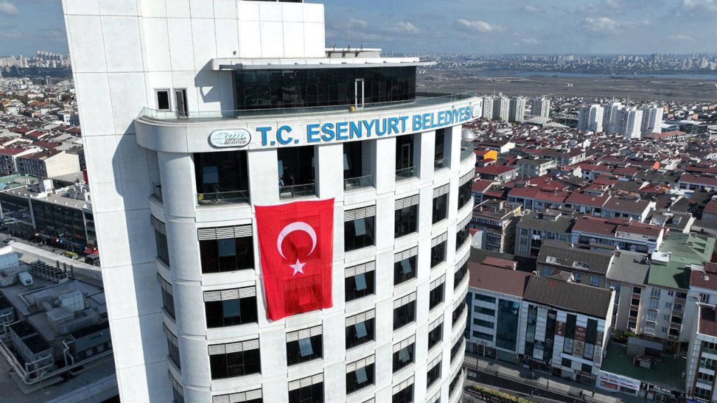 Esenyurt Belediyesi’ne Operasyon: 19 Kişi Hakkında Gözaltı Kararı